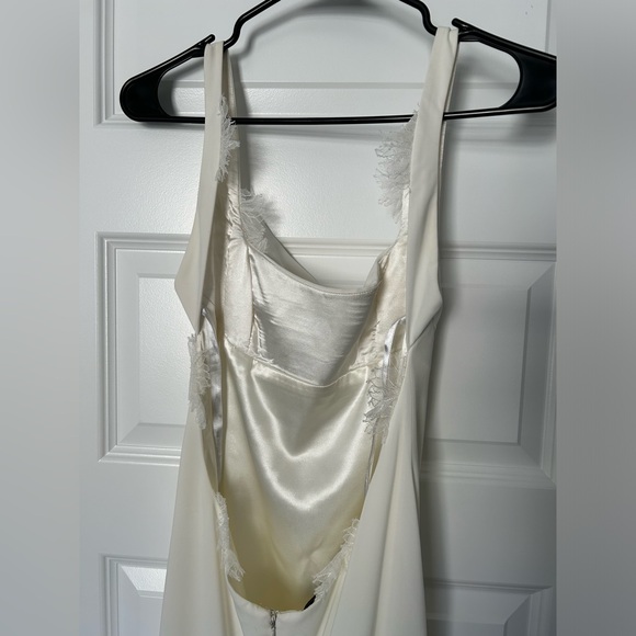 KATIE MAY wedding dress size M. Worn only once. EXCELLENT CONDITION. - Picture 6 of 11